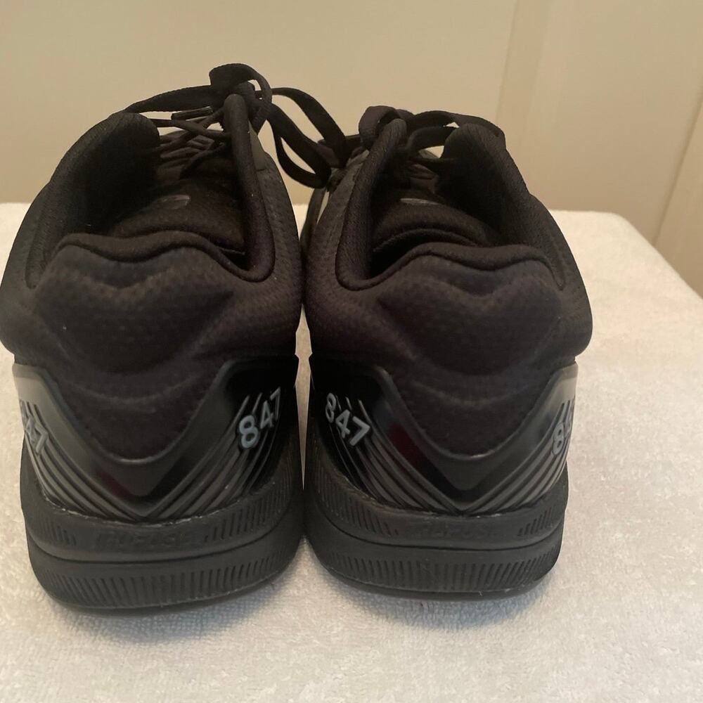 New Balance 847 v4 Sneaker - Women’s Size 8.5 - D width - Picture 4 of 9
